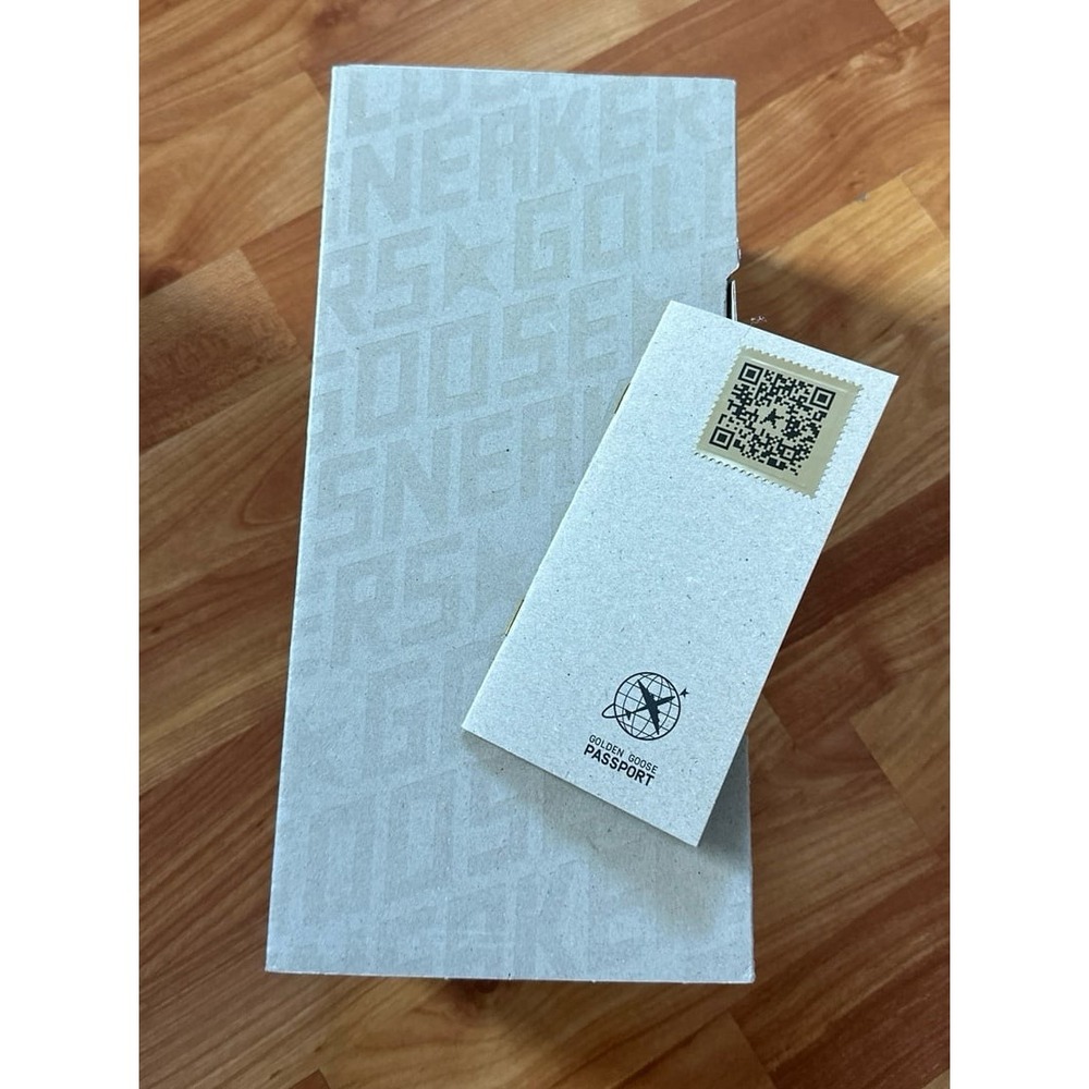 Golden Goose empty shoe box‎